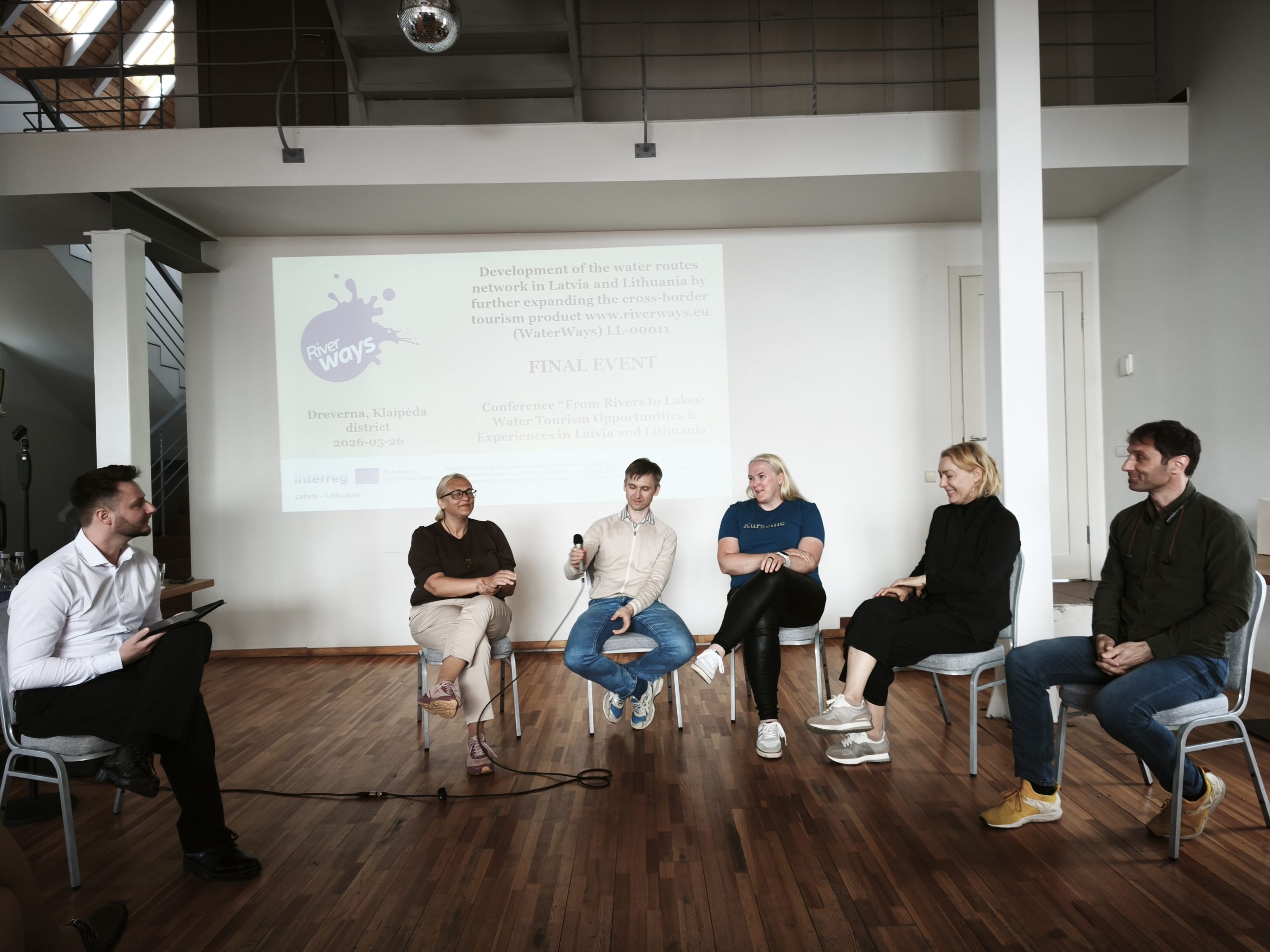 “WaterWays” projekta noslēguma konferencē notiek paneļdiskusija par drošu, ilgtspējīgu un pieejamu ūdenstūrismu Latvijā un Lietuvā.